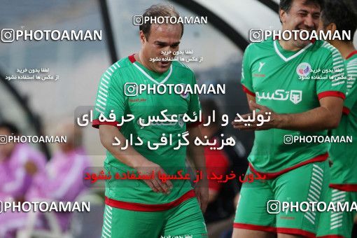 716739, Tehran, , International friendly match، Iran&#039;s Stars 1 - 4  on 2016/08/25 at Azadi Stadium
