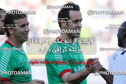 716852, Tehran, , International friendly match، Iran&#039;s Stars 1 - 4  on 2016/08/25 at Azadi Stadium