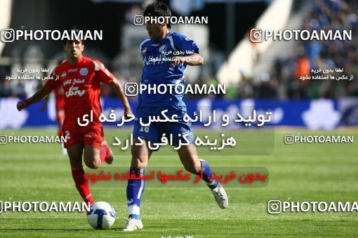 720971, Tehran, Iran, لیگ برتر فوتبال ایران، Persian Gulf Cup، Week 9، First Leg، Persepolis 1 v 1 Esteghlal on 2009/10/02 at Azadi Stadium