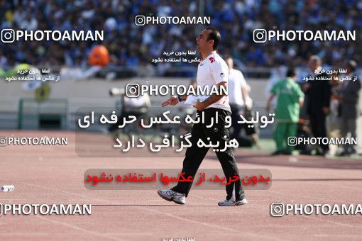 721024, Tehran, Iran, لیگ برتر فوتبال ایران، Persian Gulf Cup، Week 9، First Leg، Persepolis 1 v 1 Esteghlal on 2009/10/02 at Azadi Stadium