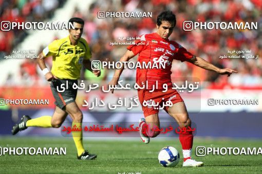 720558, Tehran, Iran, لیگ برتر فوتبال ایران، Persian Gulf Cup، Week 9، First Leg، Persepolis 1 v 1 Esteghlal on 2009/10/02 at Azadi Stadium