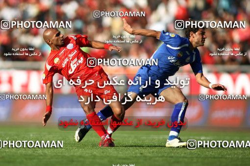 720530, Tehran, Iran, لیگ برتر فوتبال ایران، Persian Gulf Cup، Week 9، First Leg، Persepolis 1 v 1 Esteghlal on 2009/10/02 at Azadi Stadium