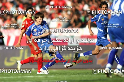 720559, Tehran, Iran, لیگ برتر فوتبال ایران، Persian Gulf Cup، Week 9، First Leg، Persepolis 1 v 1 Esteghlal on 2009/10/02 at Azadi Stadium