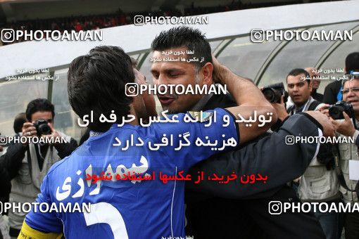 722779, Tehran, Iran, لیگ برتر فوتبال ایران، Persian Gulf Cup، Week 26، Second Leg، Persepolis 2 v 1 Esteghlal on 2010/02/03 at Azadi Stadium