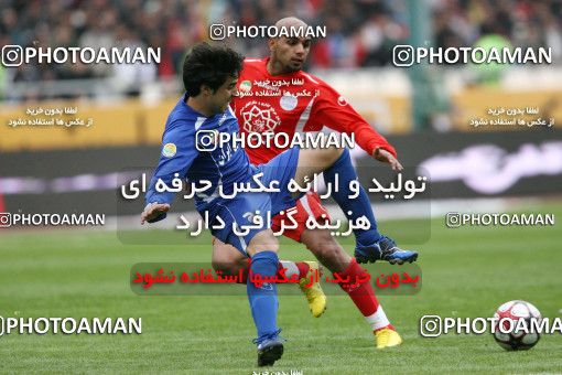 722587, Tehran, Iran, لیگ برتر فوتبال ایران، Persian Gulf Cup، Week 26، Second Leg، Persepolis 2 v 1 Esteghlal on 2010/02/03 at Azadi Stadium