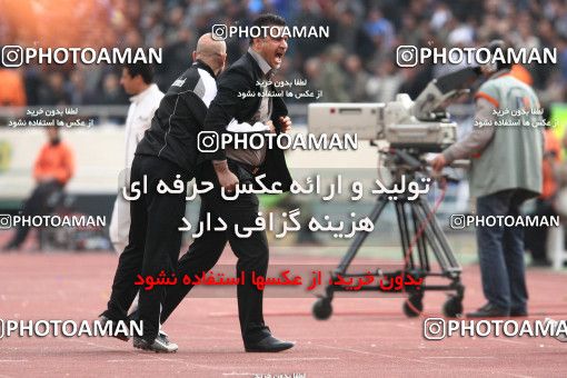 722590, Tehran, Iran, لیگ برتر فوتبال ایران، Persian Gulf Cup، Week 26، Second Leg، Persepolis 2 v 1 Esteghlal on 2010/02/03 at Azadi Stadium