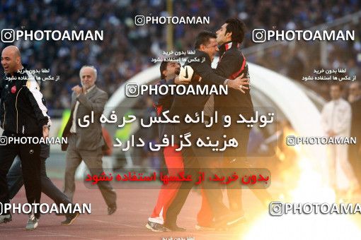 722740, Tehran, Iran, لیگ برتر فوتبال ایران، Persian Gulf Cup، Week 26، Second Leg، Persepolis 2 v 1 Esteghlal on 2010/02/03 at Azadi Stadium