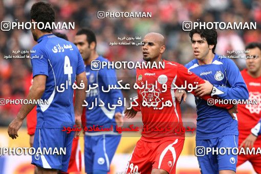 721214, Tehran, Iran, لیگ برتر فوتبال ایران، Persian Gulf Cup، Week 26، Second Leg، Persepolis 2 v 1 Esteghlal on 2010/02/03 at Azadi Stadium