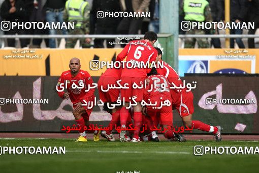 723533, Tehran, Iran, لیگ برتر فوتبال ایران، Persian Gulf Cup، Week 26، Second Leg، Persepolis 2 v 1 Esteghlal on 2010/02/03 at Azadi Stadium