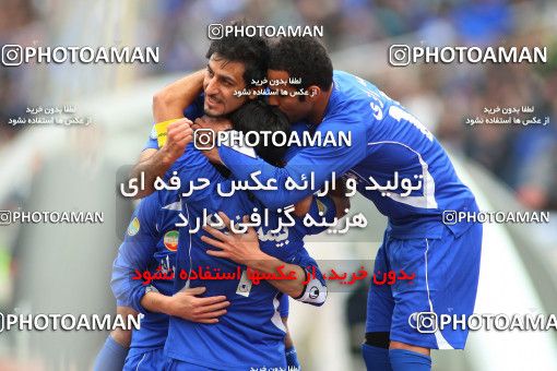 721123, Tehran, Iran, لیگ برتر فوتبال ایران، Persian Gulf Cup، Week 26، Second Leg، Persepolis 2 v 1 Esteghlal on 2010/02/03 at Azadi Stadium