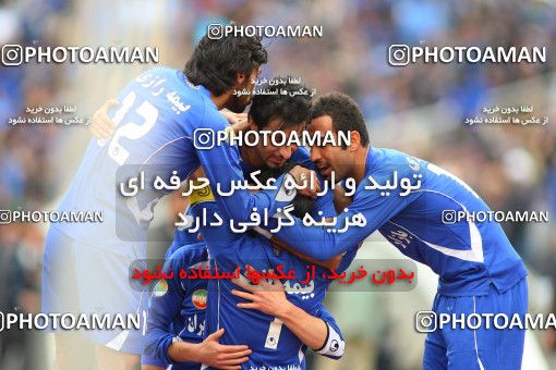721083, Tehran, Iran, لیگ برتر فوتبال ایران، Persian Gulf Cup، Week 26، Second Leg، Persepolis 2 v 1 Esteghlal on 2010/02/03 at Azadi Stadium