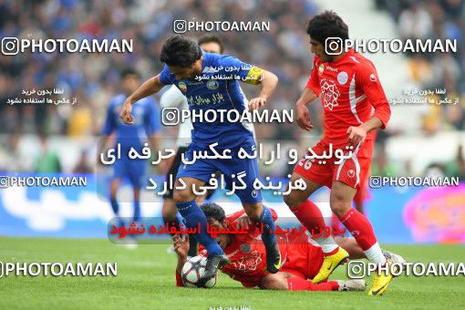 721073, Tehran, Iran, لیگ برتر فوتبال ایران، Persian Gulf Cup، Week 26، Second Leg، Persepolis 2 v 1 Esteghlal on 2010/02/03 at Azadi Stadium