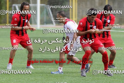 724370, جلسه تمرینی تیم فوتبال پرسپولیس, 1391/03/30, , تهران, ورزشگاه شهید درفشی فر