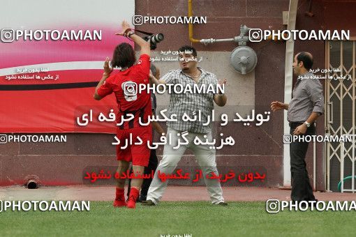 724381, جلسه تمرینی تیم فوتبال پرسپولیس, 1391/03/30, , تهران, ورزشگاه شهید درفشی فر