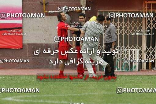 724255, جلسه تمرینی تیم فوتبال پرسپولیس, 1391/03/30, , تهران, ورزشگاه شهید درفشی فر