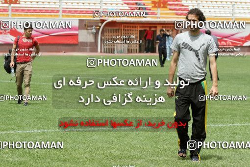 724383, جلسه تمرینی تیم فوتبال پرسپولیس, 1391/03/30, , تهران, ورزشگاه شهید درفشی فر
