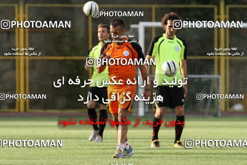 724049, جلسه تمرینی تیم فوتبال پرسپولیس, 1391/04/03, , تهران, ورزشگاه شهید درفشی فر