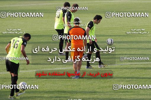 723622, Tehran, , Persepolis Football Team Training Session on 2012/06/23 at Derafshifar Stadium