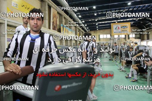 722458, Tehran, , Esteghlal Football Team Testing the physicsl readiness of the players on 2012/06/26 at Enghelab Sport Complex