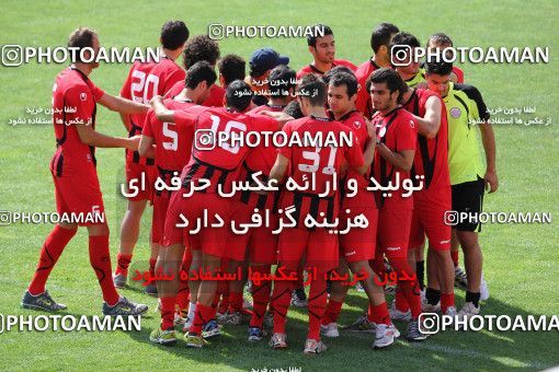 723123, Tehran, , Persepolis Football Team Training Session on 2012/06/26 at Derafshifar Stadium