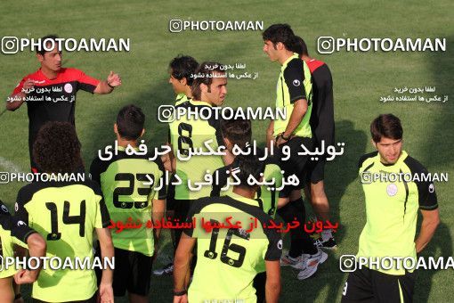 723186, Tehran, , Persepolis Football Team Training Session on 2012/06/26 at Derafshifar Stadium