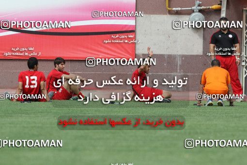 722820, جلسه تمرینی تیم فوتبال پرسپولیس, 1391/04/07, , تهران, ورزشگاه شهید درفشی فر