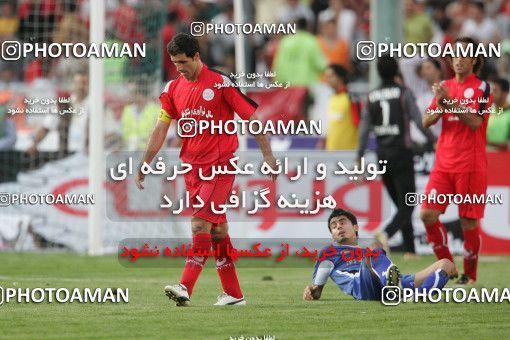 725540, Tehran, [*parameter:4*], لیگ برتر فوتبال ایران، Persian Gulf Cup، Week 9، First Leg، Persepolis 1 v 1 Esteghlal on 2008/10/03 at Azadi Stadium
