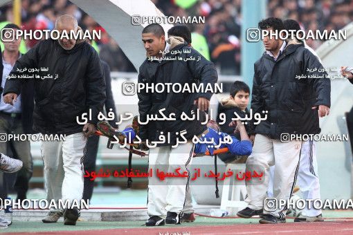 725101, Tehran, [*parameter:4*], لیگ برتر فوتبال ایران، Persian Gulf Cup، Week 26، Second Leg، 2009/02/13، Esteghlal 1 - 1 Persepolis