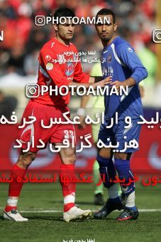 724885, Tehran, [*parameter:4*], لیگ برتر فوتبال ایران، Persian Gulf Cup، Week 26، Second Leg، Esteghlal 1 v 1 Persepolis on 2009/02/13 at Azadi Stadium