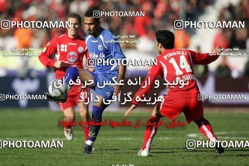 724858, Tehran, [*parameter:4*], لیگ برتر فوتبال ایران، Persian Gulf Cup، Week 26، Second Leg، Esteghlal 1 v 1 Persepolis on 2009/02/13 at Azadi Stadium