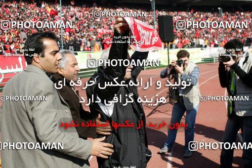 724551, Tehran, [*parameter:4*], لیگ برتر فوتبال ایران، Persian Gulf Cup، Week 26، Second Leg، Esteghlal 1 v 1 Persepolis on 2009/02/13 at Azadi Stadium