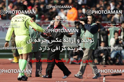 724553, Tehran, [*parameter:4*], لیگ برتر فوتبال ایران، Persian Gulf Cup، Week 26، Second Leg، Esteghlal 1 v 1 Persepolis on 2009/02/13 at Azadi Stadium