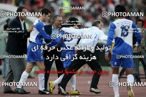 728621, لیگ برتر فوتبال ایران، Persian Gulf Cup، Week 9، First Leg، 2007/10/14، Tehran، Azadi Stadium، Esteghlal 1 - ۱ Persepolis