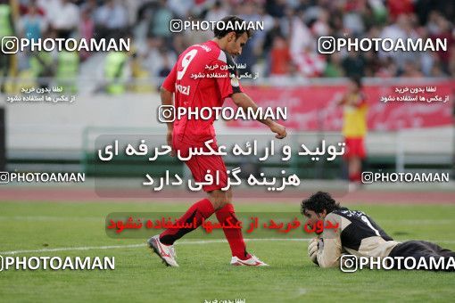 726390, Tehran, [*parameter:4*], لیگ برتر فوتبال ایران، Persian Gulf Cup، Week 9، First Leg، Esteghlal 1 v 1 Persepolis on 2007/10/14 at Azadi Stadium