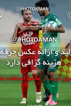 892521, Tehran, [*parameter:4*], لیگ برتر فوتبال ایران، Persian Gulf Cup، Week 29، Second Leg، Persepolis 3 v 3 Zob Ahan Esfahan on 2017/04/29 at Azadi Stadium