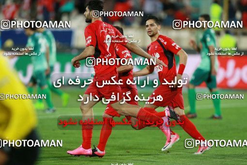 892655, Tehran, [*parameter:4*], لیگ برتر فوتبال ایران، Persian Gulf Cup، Week 29، Second Leg، Persepolis 3 v 3 Zob Ahan Esfahan on 2017/04/29 at Azadi Stadium