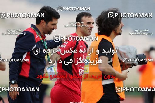 734757, Tehran, [*parameter:4*], لیگ برتر فوتبال ایران، Persian Gulf Cup، Week 29، Second Leg، Persepolis 3 v 3 Zob Ahan Esfahan on 2017/04/29 at Azadi Stadium