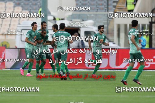 734636, Tehran, [*parameter:4*], لیگ برتر فوتبال ایران، Persian Gulf Cup، Week 29، Second Leg، Persepolis 3 v 3 Zob Ahan Esfahan on 2017/04/29 at Azadi Stadium