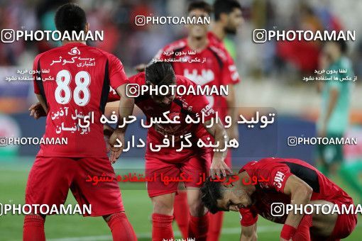 734655, Tehran, [*parameter:4*], لیگ برتر فوتبال ایران، Persian Gulf Cup، Week 29، Second Leg، Persepolis 3 v 3 Zob Ahan Esfahan on 2017/04/29 at Azadi Stadium