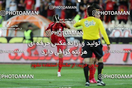 734721, Tehran, [*parameter:4*], لیگ برتر فوتبال ایران، Persian Gulf Cup، Week 29، Second Leg، Persepolis 3 v 3 Zob Ahan Esfahan on 2017/04/29 at Azadi Stadium