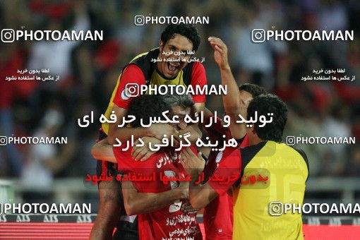 751751, Tehran, , Final جام حذفی فوتبال ایران, , Persepolis 4 v 2 Malvan Bandar Anzali on 2011/06/07 at Takhti Stadium Anzali