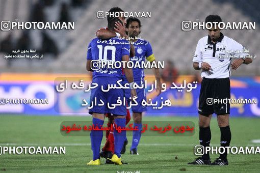 743040, Tehran, [*parameter:4*], لیگ برتر فوتبال ایران، Persian Gulf Cup، Week 6، First Leg، Esteghlal 2 v 3 Tractor Sazi on 2011/09/09 at Azadi Stadium
