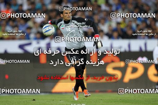 744269, Tehran, [*parameter:4*], لیگ برتر فوتبال ایران، Persian Gulf Cup، Week 6، First Leg، Esteghlal 2 v 3 Tractor Sazi on 2011/09/09 at Azadi Stadium