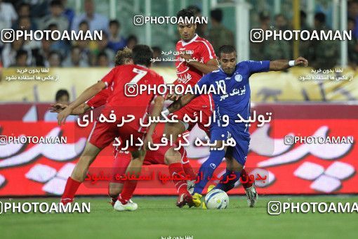 744188, Tehran, [*parameter:4*], لیگ برتر فوتبال ایران، Persian Gulf Cup، Week 6، First Leg، Esteghlal 2 v 3 Tractor Sazi on 2011/09/09 at Azadi Stadium