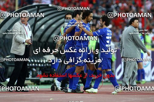 742291, Tehran, [*parameter:4*], لیگ برتر فوتبال ایران، Persian Gulf Cup، Week 6، First Leg، Esteghlal 2 v 3 Tractor Sazi on 2011/09/09 at Azadi Stadium