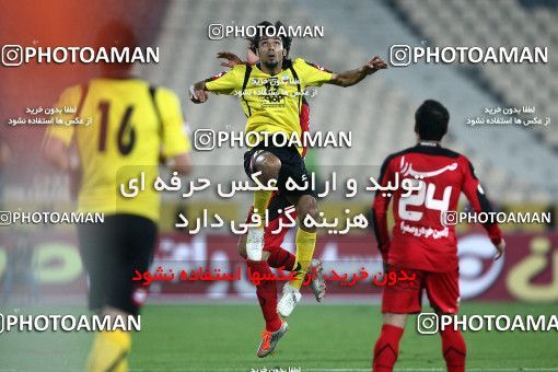 741482, Tehran, [*parameter:4*], لیگ برتر فوتبال ایران، Persian Gulf Cup، Week 13، First Leg، Persepolis 0 v 0 Sepahan on 2011/11/19 at Azadi Stadium