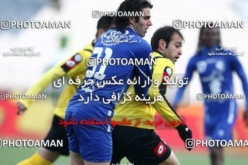742090, Tehran, [*parameter:4*], لیگ برتر فوتبال ایران، Persian Gulf Cup، Week 18، Second Leg، Esteghlal 1 v 1 Sepahan on 2012/01/06 at Azadi Stadium