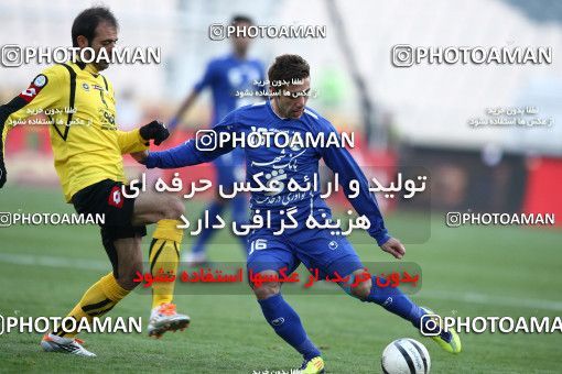 742128, Tehran, [*parameter:4*], لیگ برتر فوتبال ایران، Persian Gulf Cup، Week 18، Second Leg، Esteghlal 1 v 1 Sepahan on 2012/01/06 at Azadi Stadium