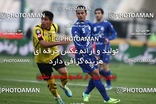 742063, Tehran, [*parameter:4*], لیگ برتر فوتبال ایران، Persian Gulf Cup، Week 18، Second Leg، Esteghlal 1 v 1 Sepahan on 2012/01/06 at Azadi Stadium