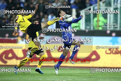 742074, Tehran, [*parameter:4*], لیگ برتر فوتبال ایران، Persian Gulf Cup، Week 18، Second Leg، Esteghlal 1 v 1 Sepahan on 2012/01/06 at Azadi Stadium